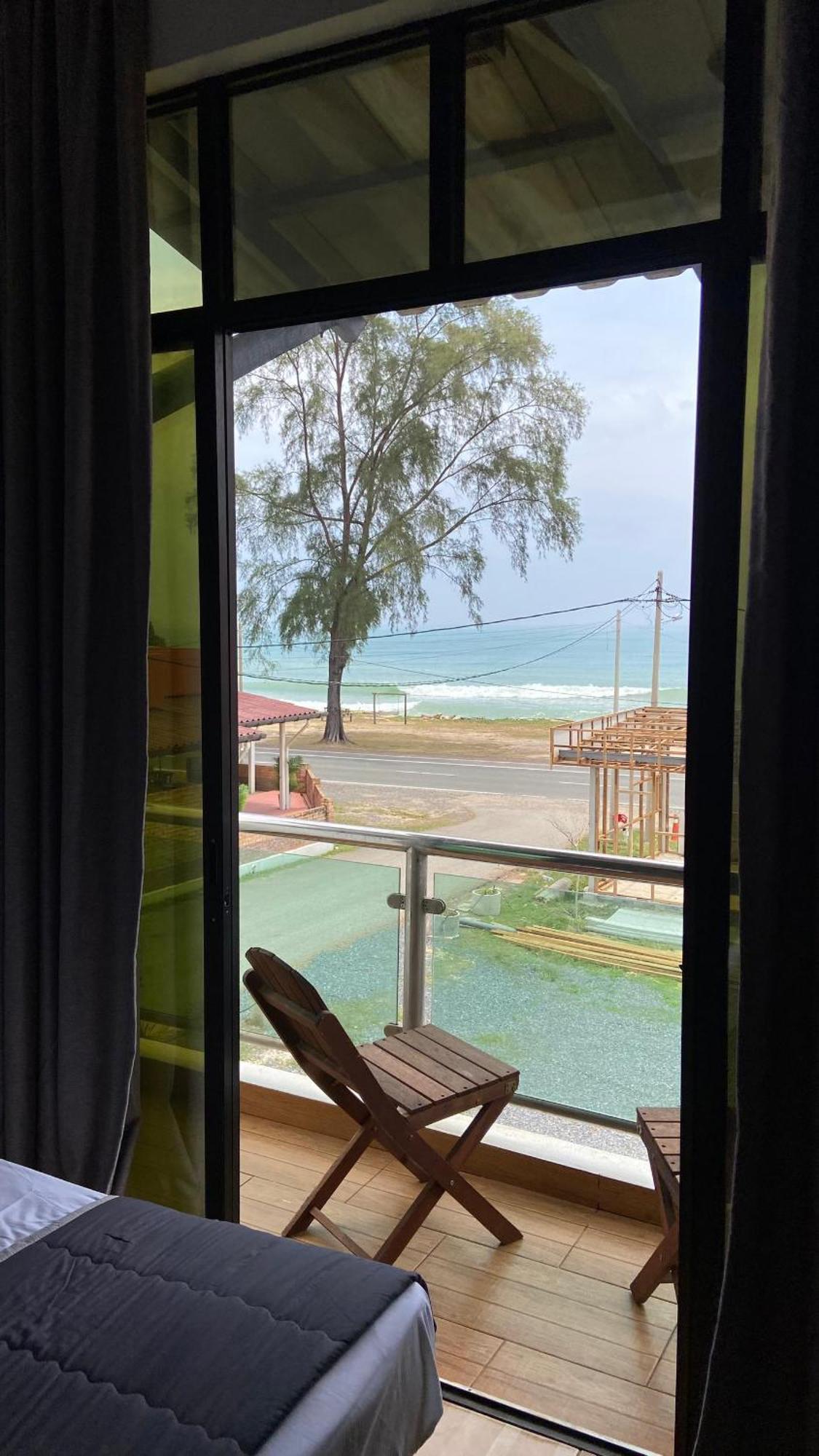 Eleven25 Roomstay ドゥングン エクステリア 写真