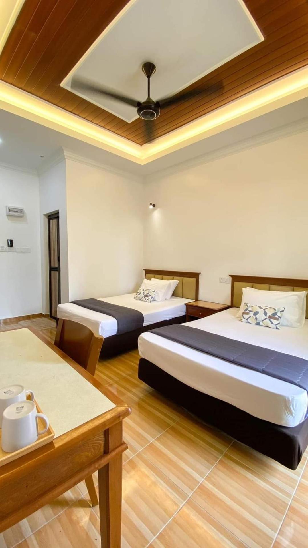 Eleven25 Roomstay ドゥングン エクステリア 写真